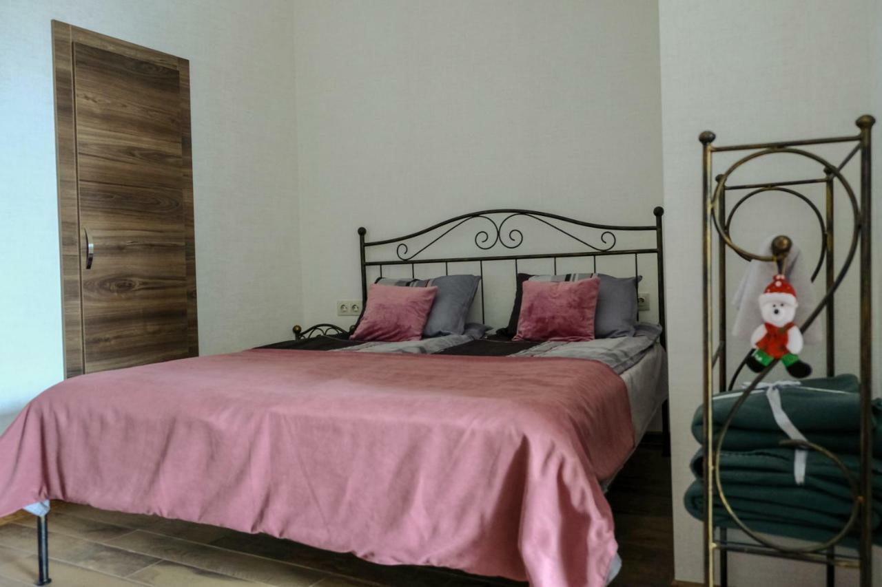 3 Studio Тбилиси Номер фото